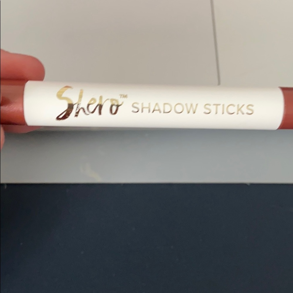Shero Shadow Stick